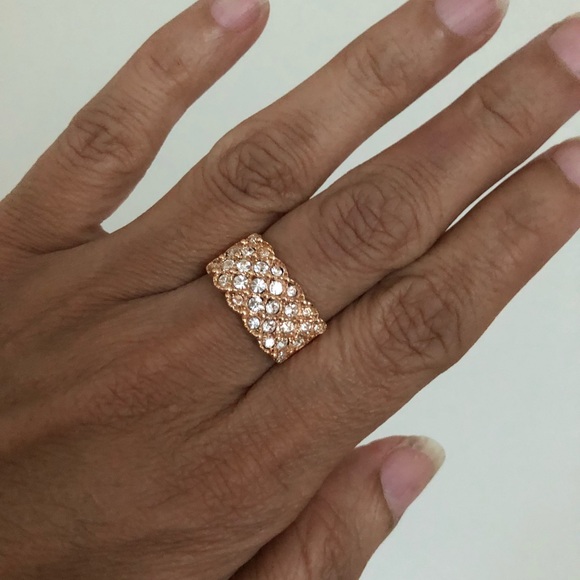 🌺Rose Gold Cubic Zirconia Ring. - Picture 6 of 8